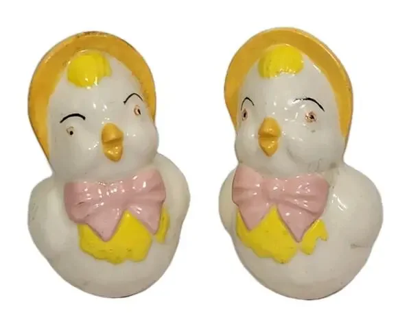 Vtg Anthropomorphic Mini Baby Chicks Figures Cottage Decor Grandma Chicken Bird