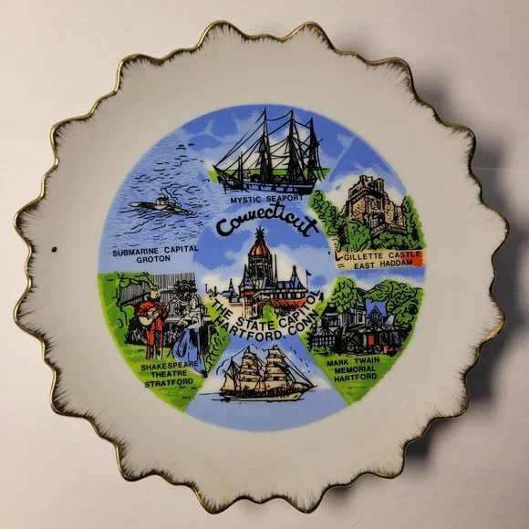 Connecticut Souvenir Plate Vintage‎ Scalloped Gold Trim 7.25 Inch