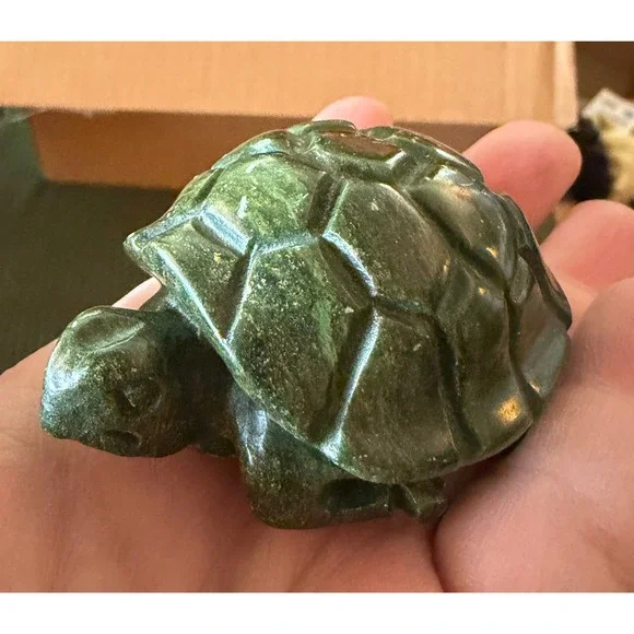 Turtle Figurine Unisex Small Green Excellent Hand-Carved Stone Turtle Decor