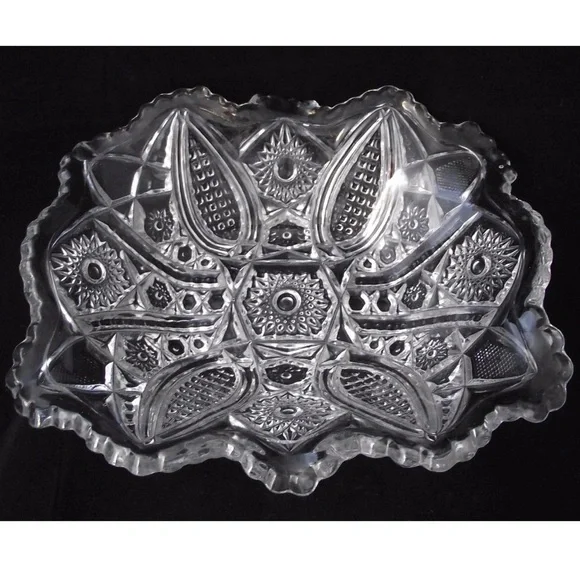 Antique EAPG Indiana Glass PANELED DAISY Fine Cut 10 Rectangular Fruit Bowl