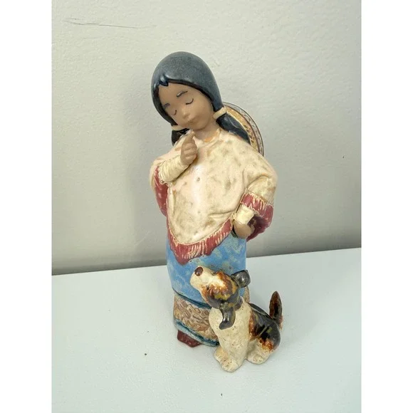 Lladro Chiquita Girl with Dog Figurine Hand Made in Spain 1986 Collectible 2165‎