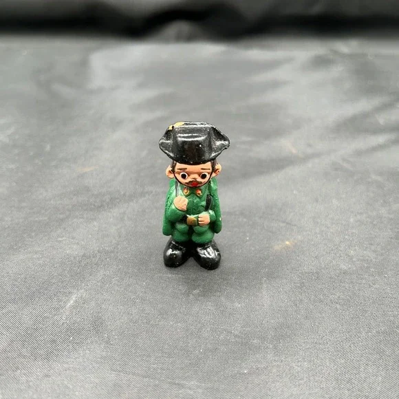 Vintage Spanish Mud People Soldier Figurine‎ Hand Painted Green Uniform Military