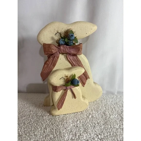 VTG Speckled Cream Bunny Figurine Set Easter‎ Spring Decor Raffia Bows 2pc