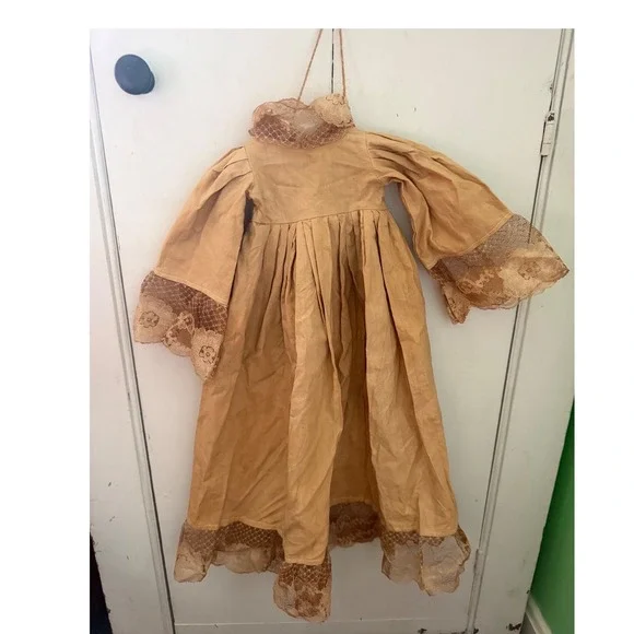 Primitive Antique Style Doll Dress Tan Fair‎ Lace Trim Victorian Prairie