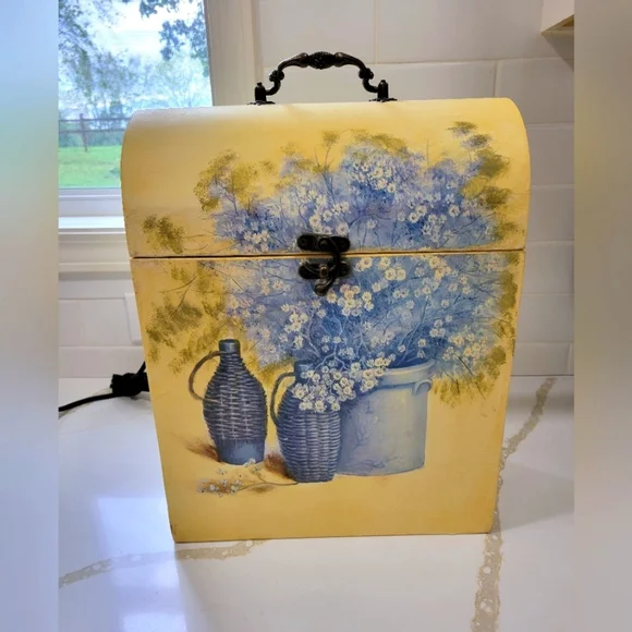 Vintage Floral Decorative Box