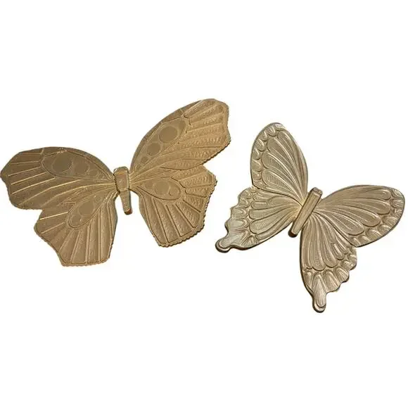 Vintage Retro Set of 2 MCM Butterflies Wall Decor Hanging Plastic B7291Gold Tone
