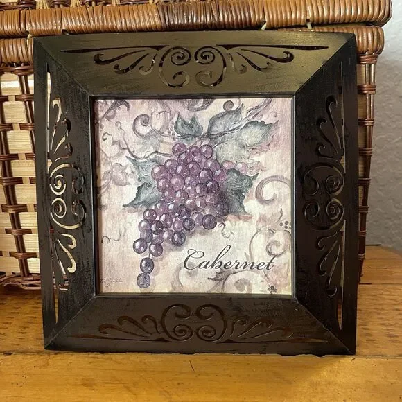 VTG NewView Cabernet Grape Wine Canvas Metal Wall Decor Hanging, Frame is Sticky