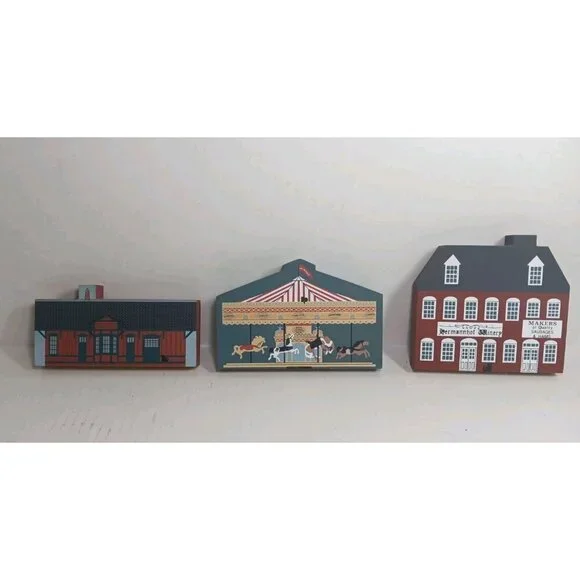The Cats Meow Village Vintage Lot Of 3 Wooden Country Cupboard Carousel Depot