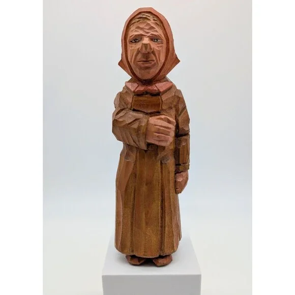 Vtg Hand Carved Wood Old Woman Figure 8