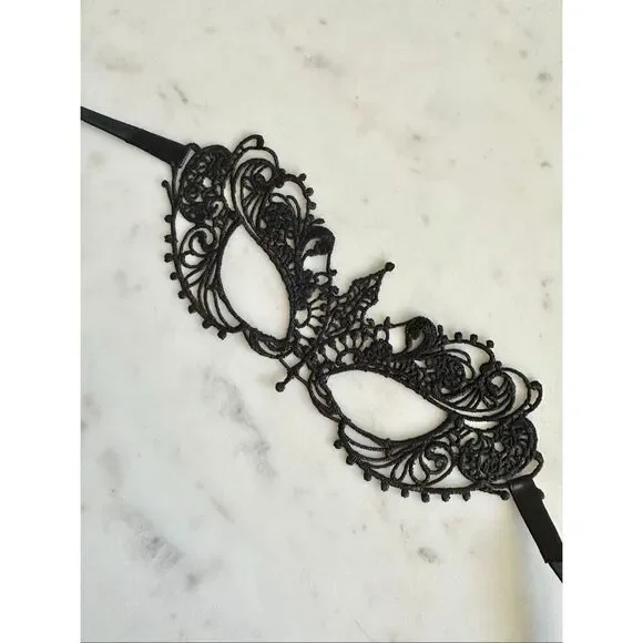 Halloween black lace masquerade mask
