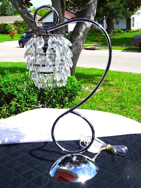 Table Lamp w/acrylic crystals 20