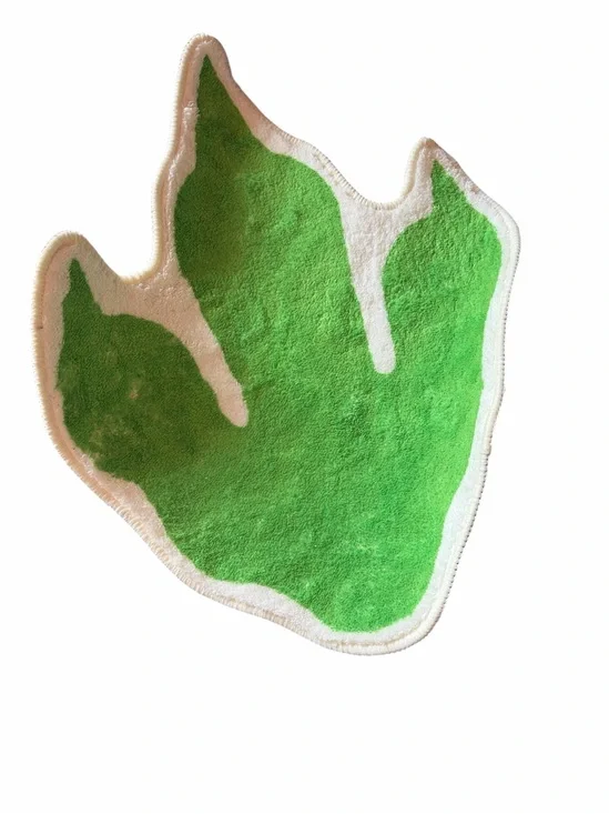 Green Leaf-Shaped Accent Rug