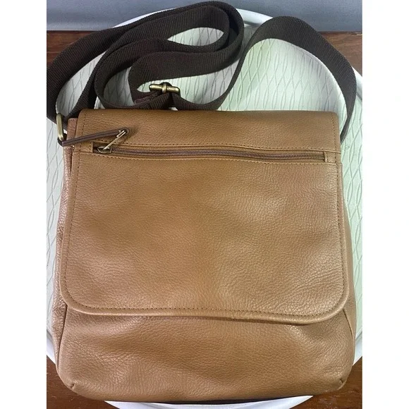 Fossil Saddle Leather Duffle Bag Brown Purse Messenger Weekend Bag EUC 11x10x2.5