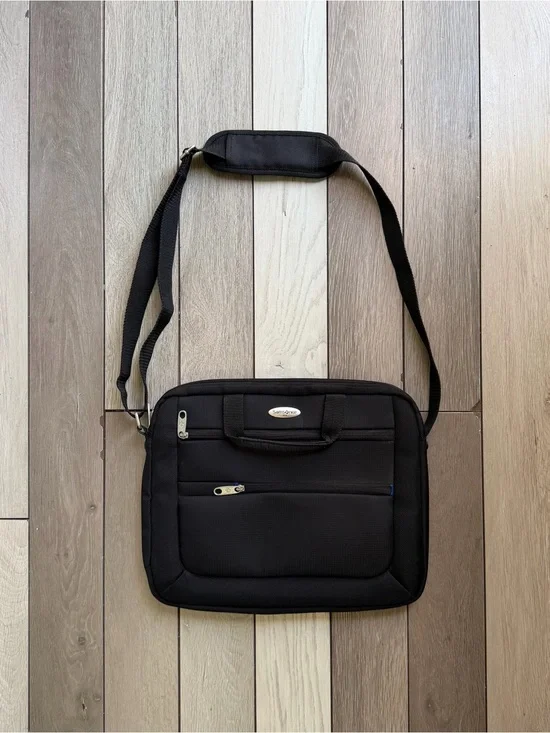 Samsonite Black Laptop Shoulder Bag