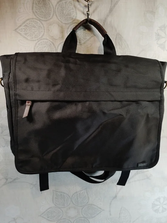 Goodfellow Black Laptop/Messenger Bag - Classic Travel & Work Bag