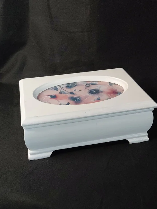 White Floral Jewelry Box with Pink Accent