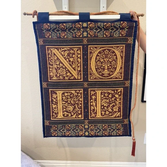VTG NOEL Holiday Jacquard Woven Tapestry Wall Hanging with Wooden Rod 32x25