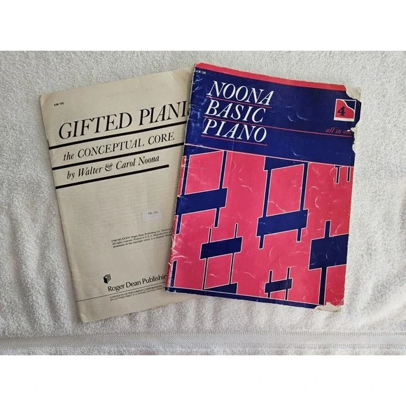 Vintage Noona‎ Basic Piano Km126 & Gifted Pianist The Conceptual Core Km105