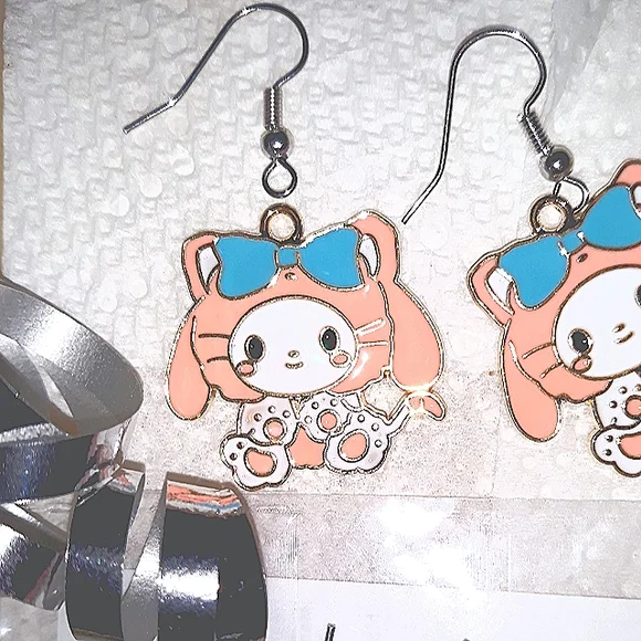 Hello Kitty & Friends Kuromi Pink Dangle Earrings NEW