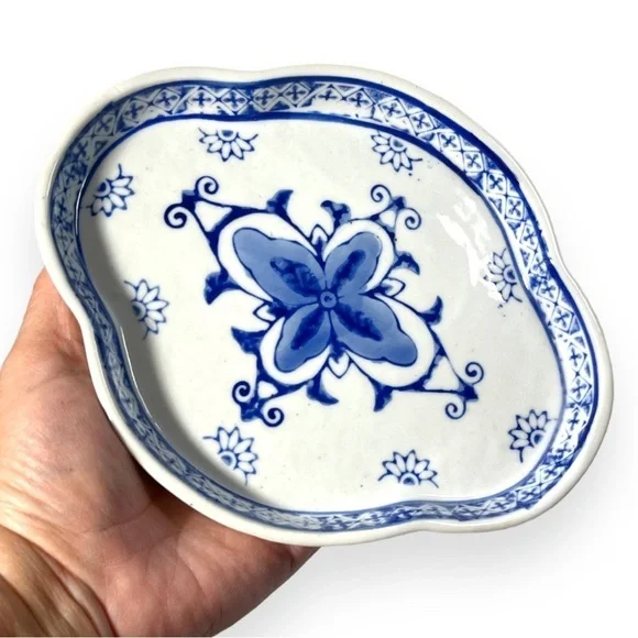 Vintage Porcelain Miniature Tea Set Tray Blue White Trinket‎ Dish Delft Style