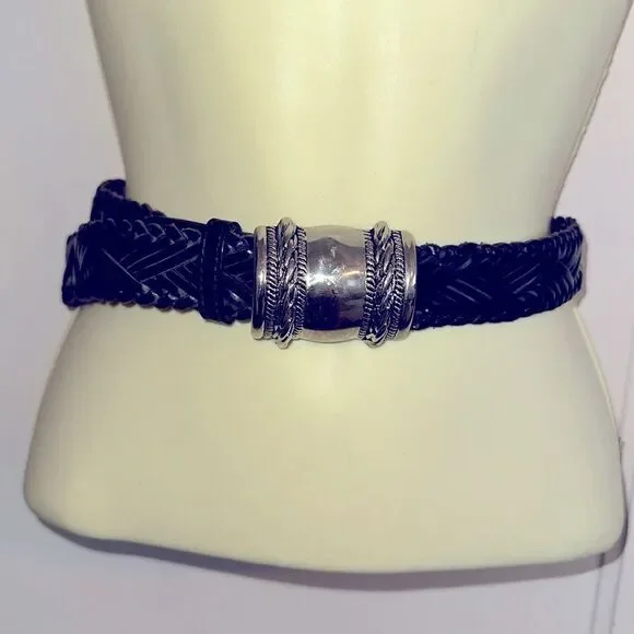 Vintage Ann Taylor black woven leather belt with silver‎ barrel shaped buckle