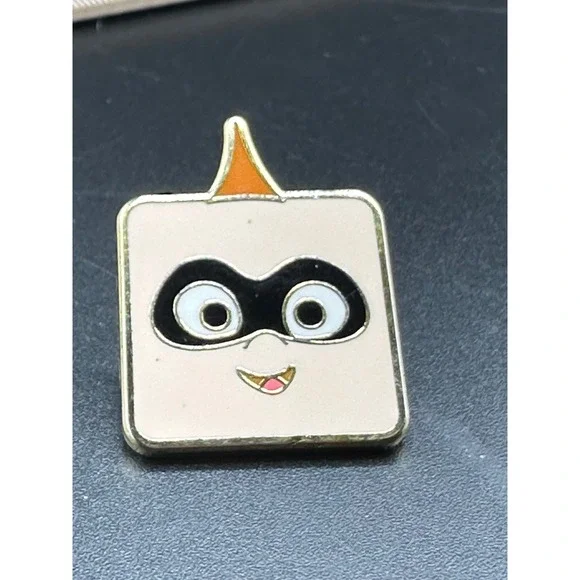 Shanghai Disneyland Resort Incredibles Jack Jack Disney trading pin 2019