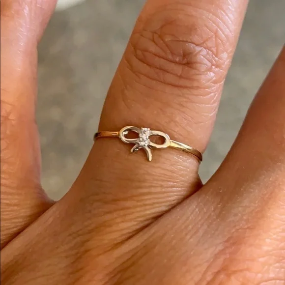 10K YELLOW GOLD WHITE GOLD CZ BOW RING