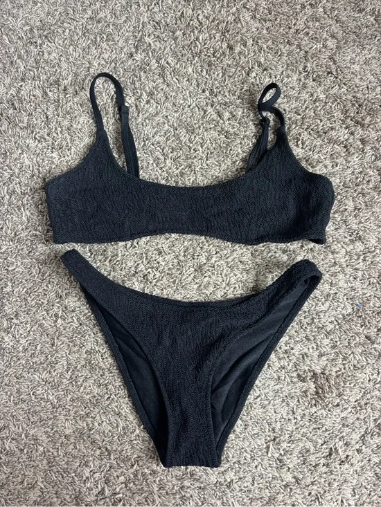 triangl swimwear Black Textured Bikini Top and Bottom
