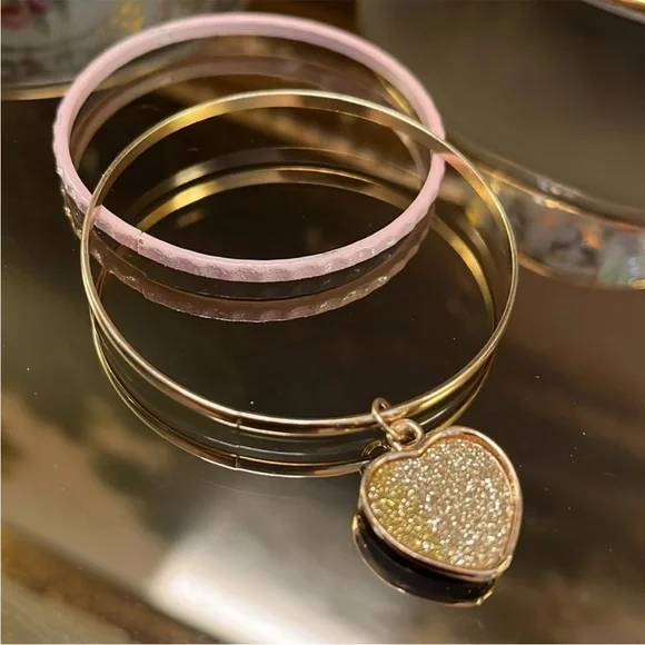 Pink and Gold Heart Charm Bangle Bracelet Set