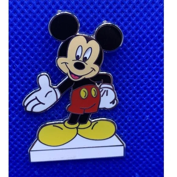 2009 Mickey Mouse CAST ONLY Disney trading pin