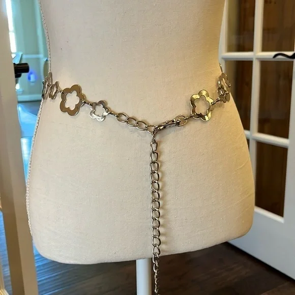 Silver Tone Boho Open Flower Concho Metal Chain Link Belt OS One Size