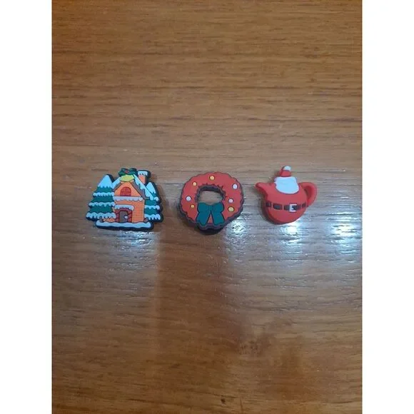 Lot Of 3 Christmas Holiday Themed Croc‎ Charm Jibz Santa Wreath Tree Home