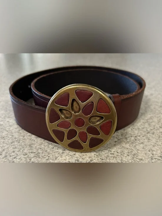 Coldwater Creek Vintage Mahogany / Cherry Brown Leather Belt
