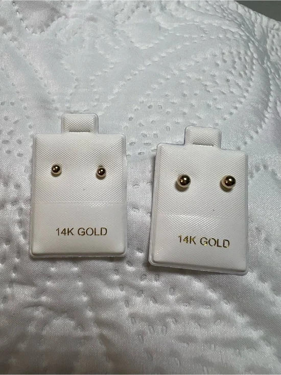 14K Gold Ball Stud Earrings