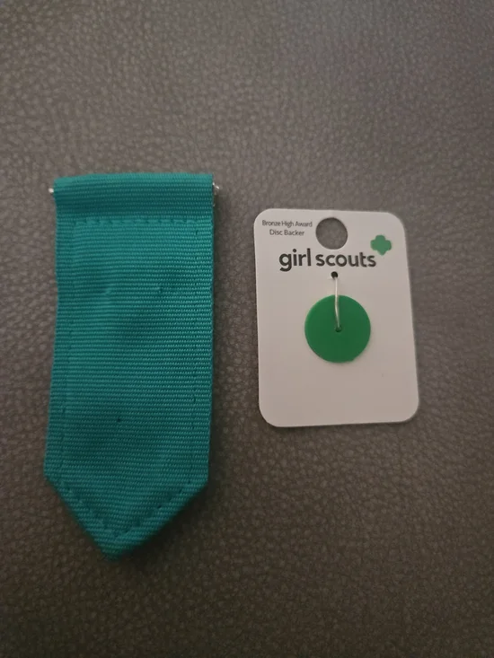 Girl Scouts Green Badge Backer and Ribbon Clip - Kids Accessories Jewelry