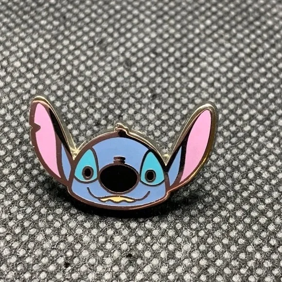 2009 Cute Lilo and Stitch Disney pin Character Faces Version 2 Authentic 626