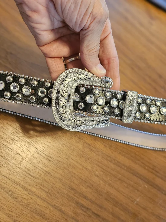 Blingy Silver Crystal Rhinestone -Embellished Western Buckle Women's Belt M