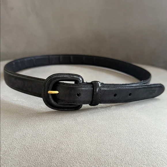 Elegant Black Belt with Gold Accent