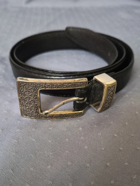 Fossil Black Leather Belt Decorative Studded Silver Tone Brass Buckle Womens M