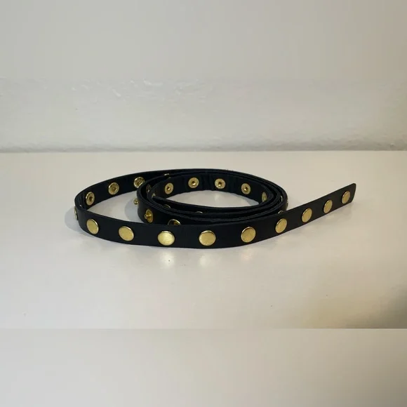 JEUN BANG Women’s Black Slim Belt with‎ Gold Studs