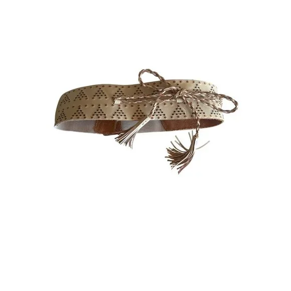 Beige Wide Waist Belt With Braided Tassels &‎ Embroidered Accents