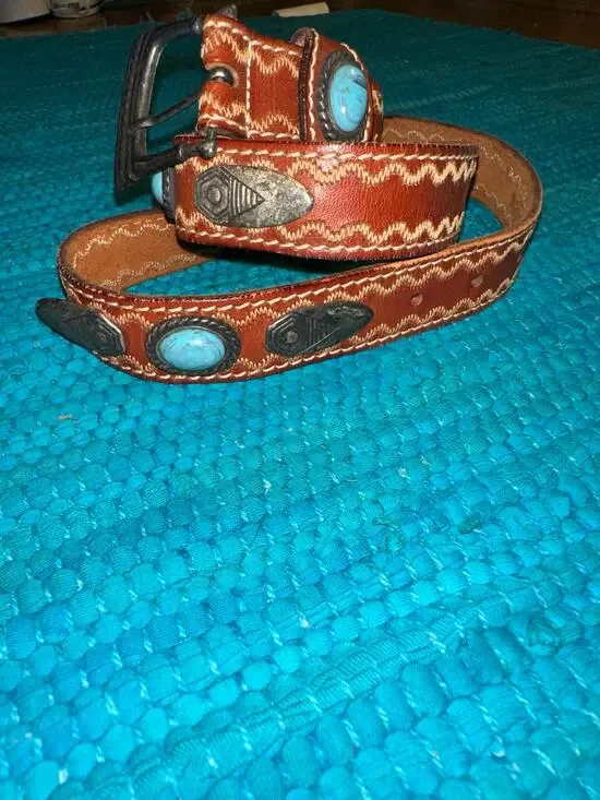 VINTAGE 80's STITCHED STUDDED LEATHER BELT W/ TURQUOISE STONES