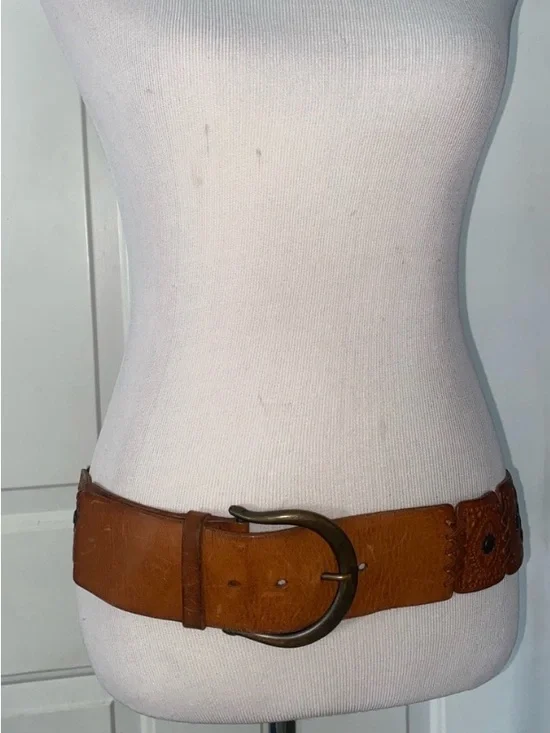Lauren Ralph Lauren Gorgeous Large Leather Medallion Belt Large Brass Buckle L