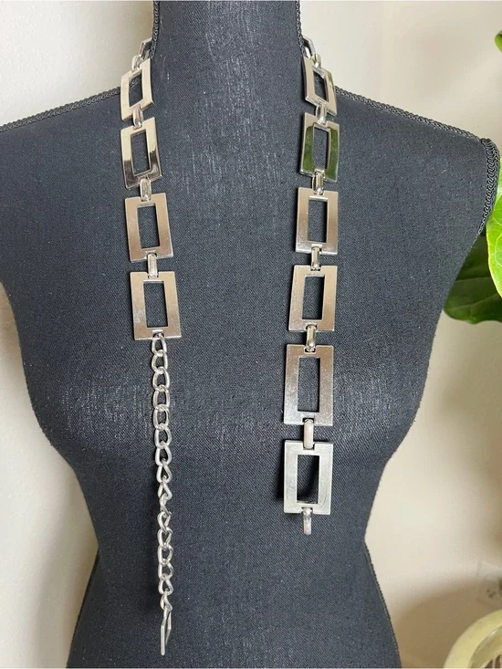 ESCADA Women’s Vintage Shiny Silver-Tone Metal Rectangle Chain Link Belt