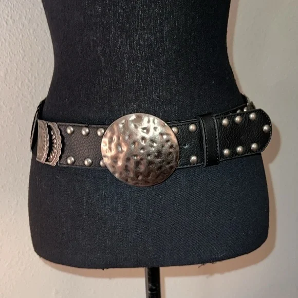 Women’s Vintage Silver Tone Coin Stretch Belt 80s Shiny Disc Metal Cincher Belt