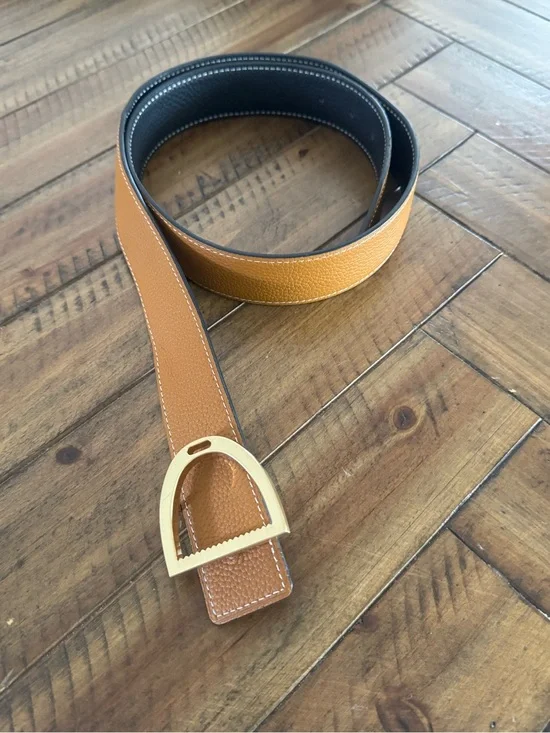 Tan Leather Stirrup Buckle Belt — Women's Reversible Style