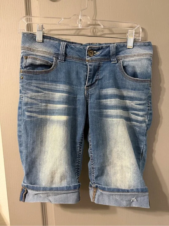 Mudd Blue Washed Juniors Denim Bermuda Shorts Sz 5 Stretchy