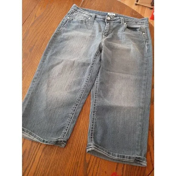 Size 14 Cato Denim Blue Jean Bermuda Long Shorts Mid Rise Cuffed Hem