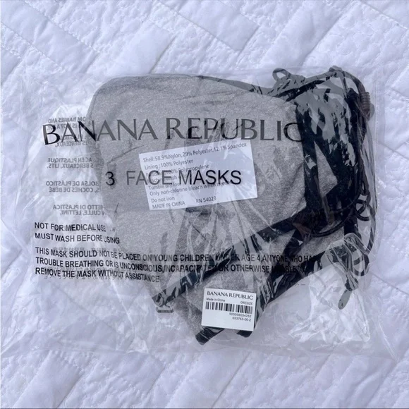 Banana Republic Gray Black Masks NEW