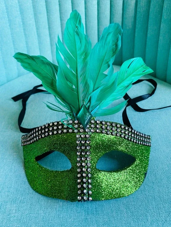 Green Feathered Masquerade Mask